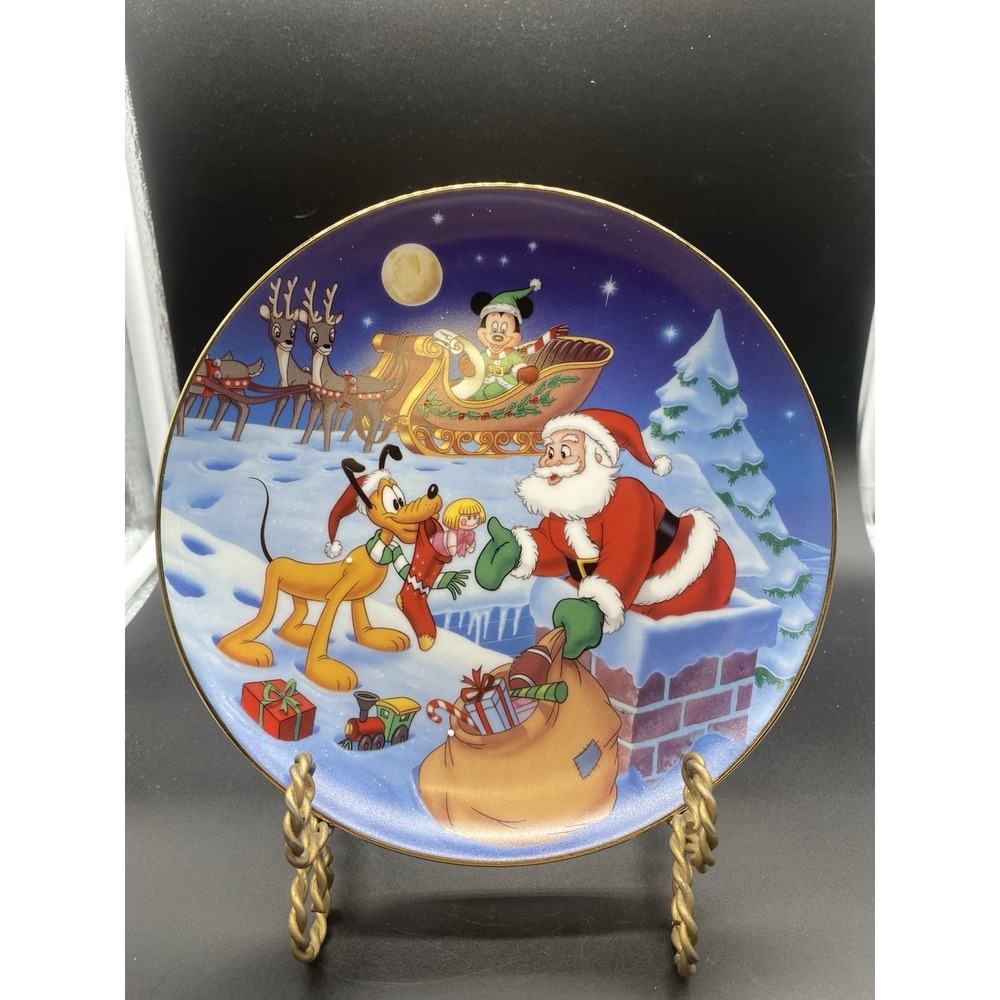 Bradford Exchange ~ MICKEY'S HOLIDAY MAGIC ~ THANKS PLUTO ~